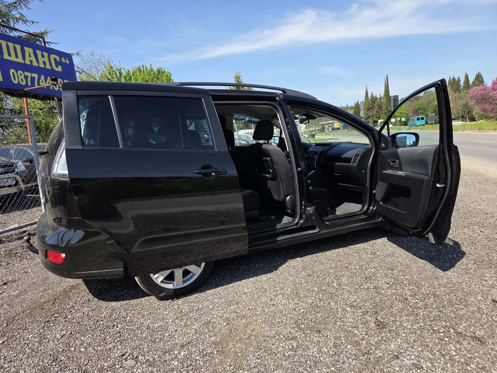 Mazda 5 2, 0 tdi 110 hp, снимка 15 - Автомобили и джипове - 54357542