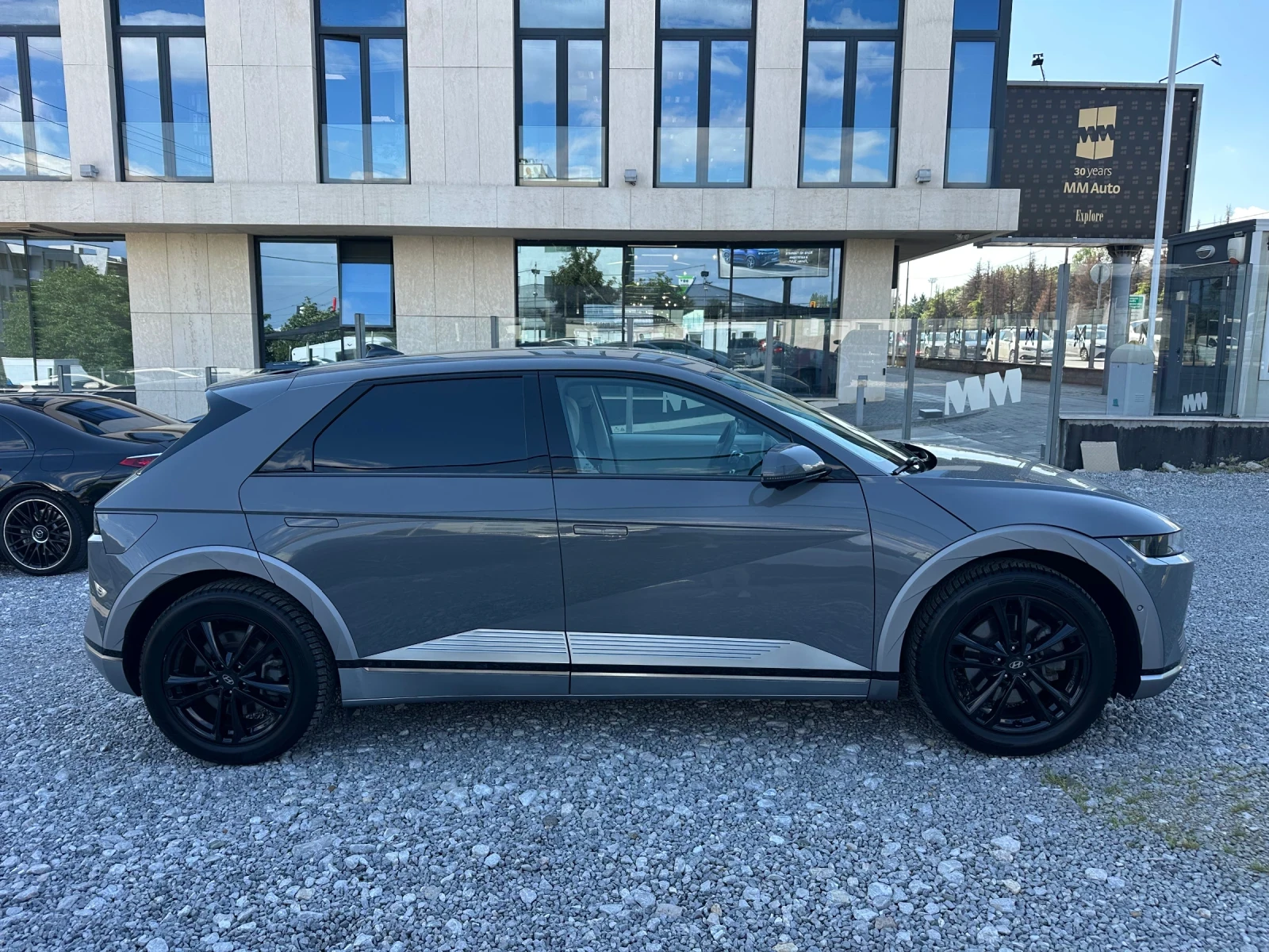 Hyundai Ioniq 5 ШВЕЙЦАРИЯ 4х4 , снимка 4 - Автомобили и джипове - 54961996