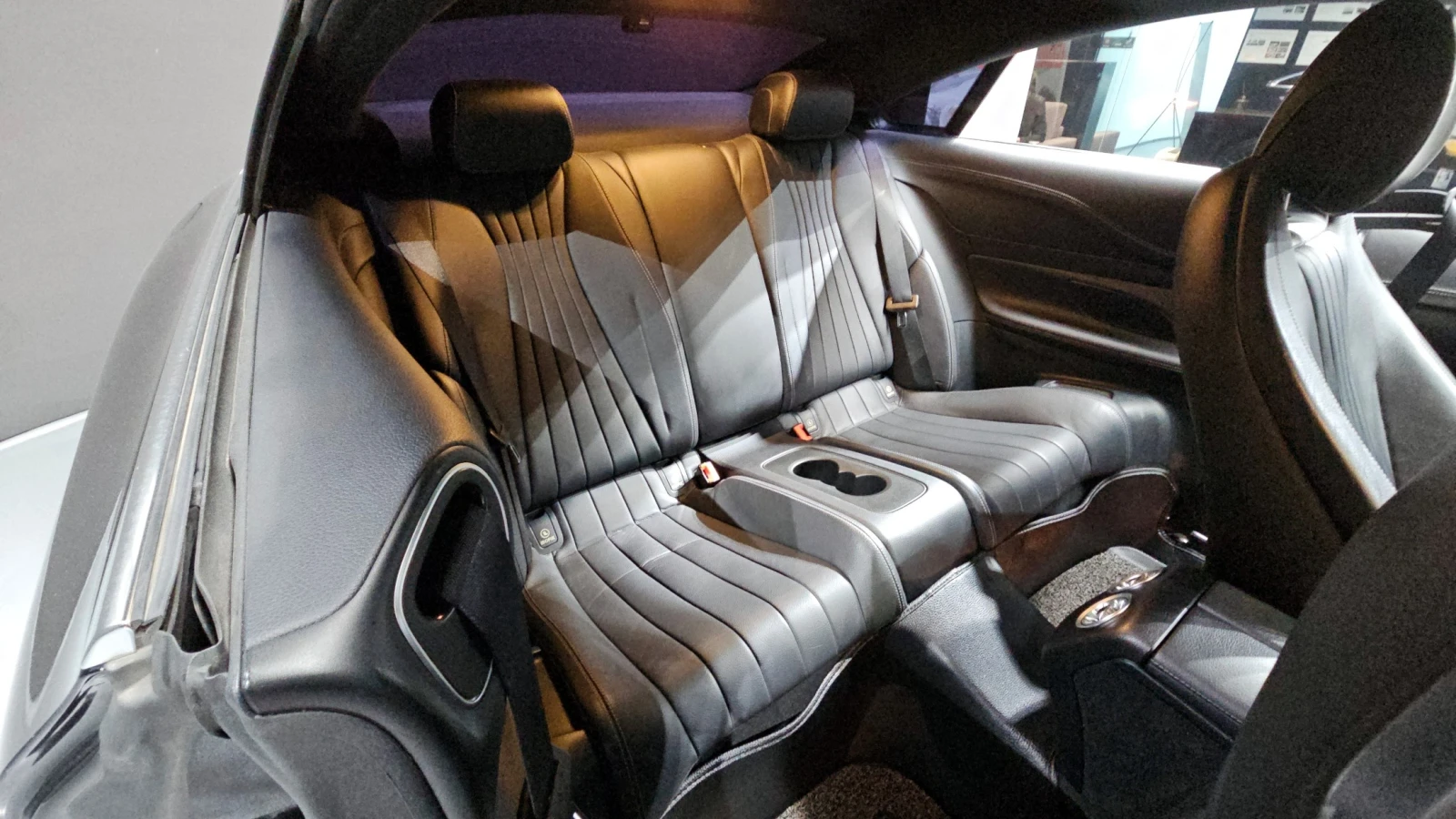 Mercedes-Benz E 220 АМГ ПАКЕТ/ПАНО/ПОДГРЕВ/ВЪЗДУШНО ОКАЧВАНЕ/ХЕДЪП, снимка 7 - Автомобили и джипове - 55081339
