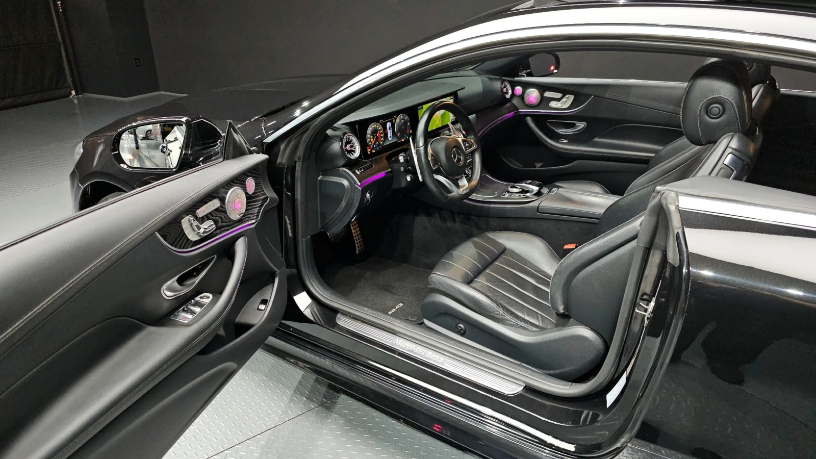 Mercedes-Benz E 220 АМГ ПАКЕТ/ПАНО/ПОДГРЕВ/ВЪЗДУШНО ОКАЧВАНЕ/ХЕДЪП, снимка 6 - Автомобили и джипове - 55081339