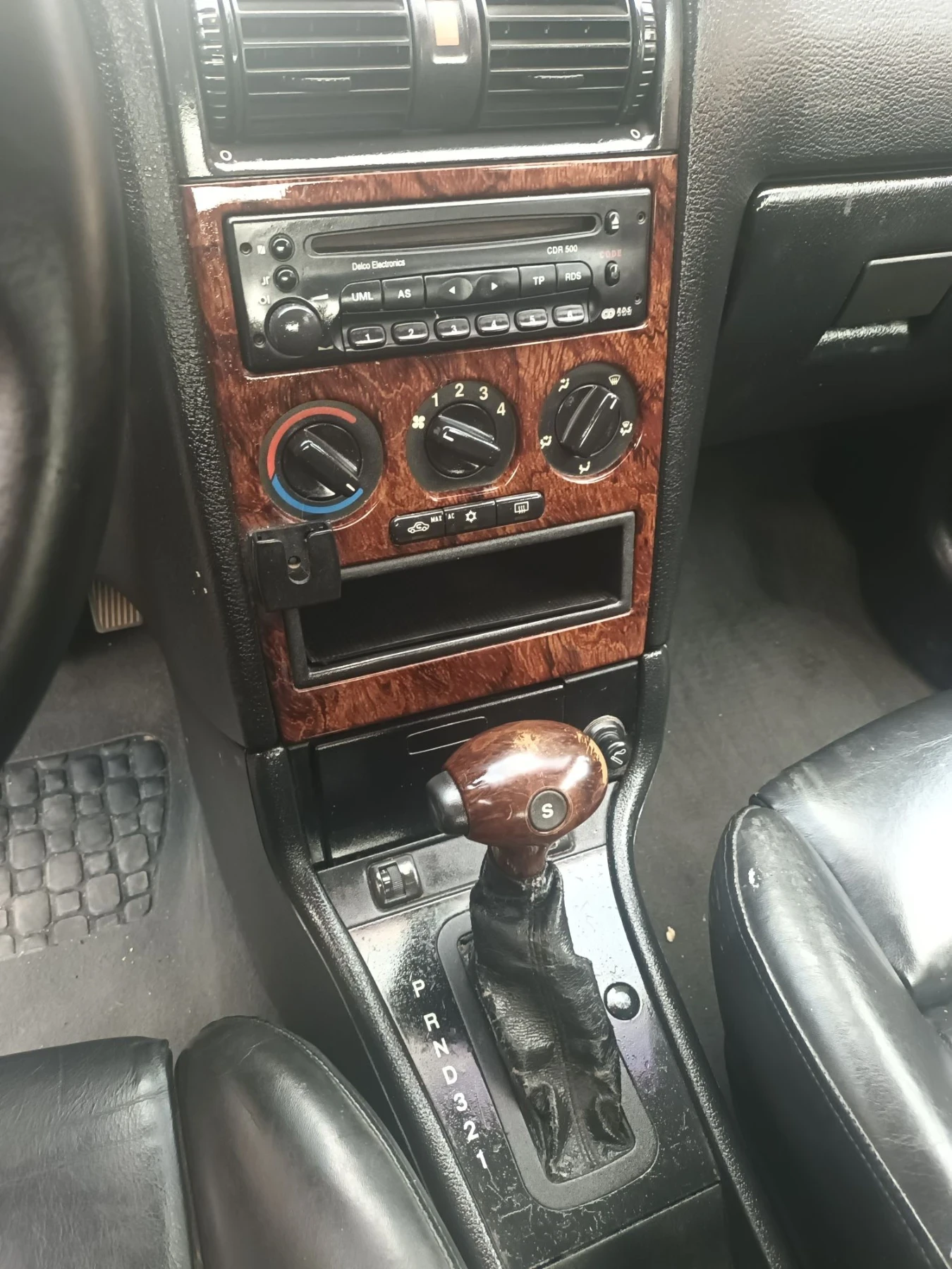 Opel Astra 2000 TDI , снимка 6 - Автомобили и джипове - 55579321