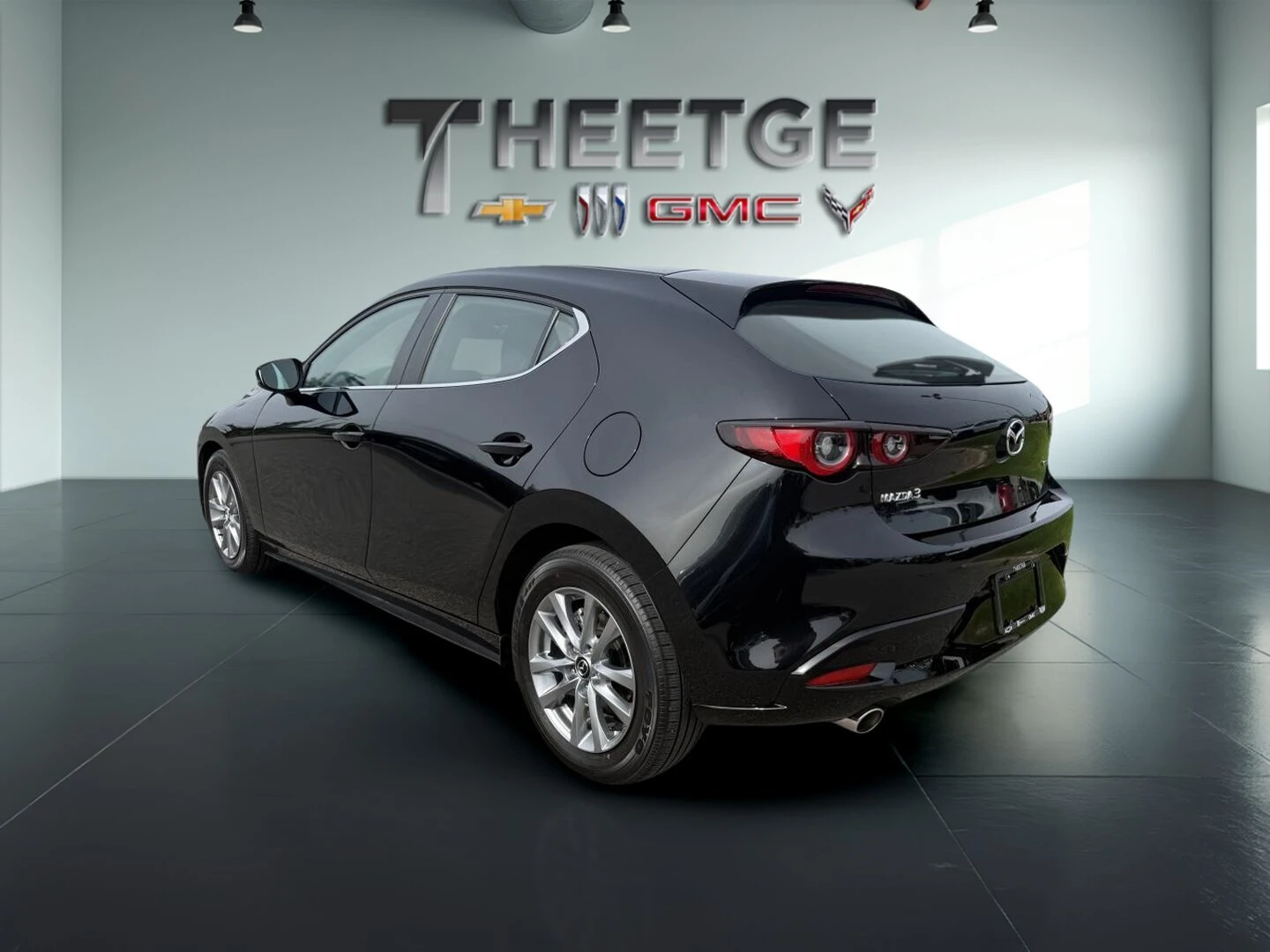 Mazda 3 2.5 Skyactiv-G, снимка 4 - Автомобили и джипове - 56130137