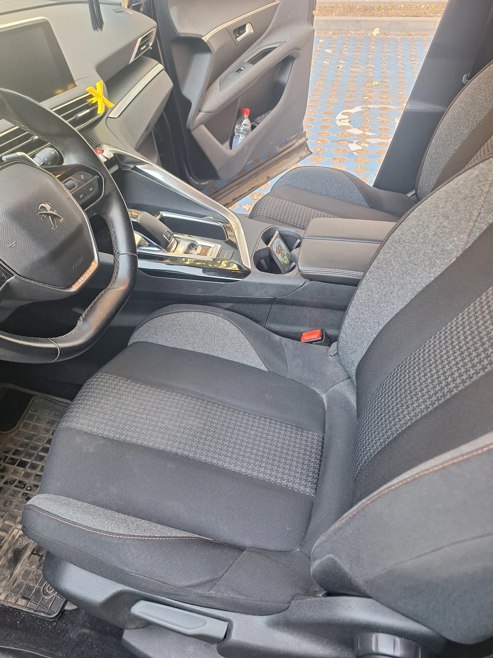 Peugeot 3008 Pure tech, снимка 9 - Автомобили и джипове - 56462862