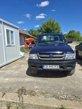     Toyota Hilux Extra-cab