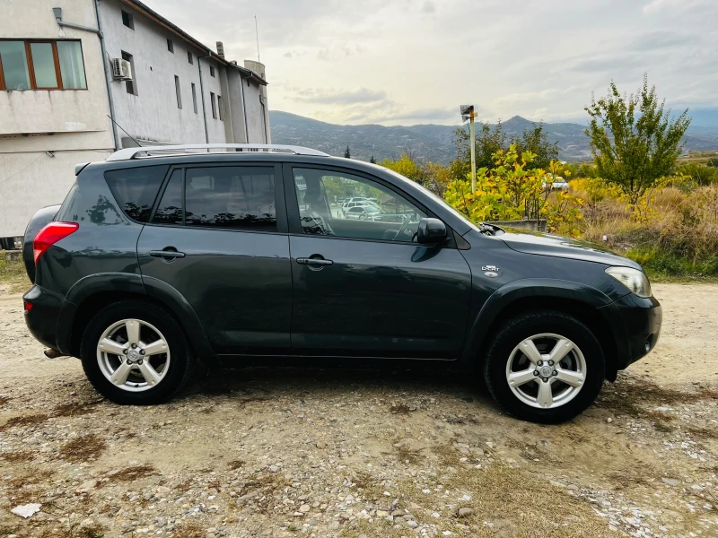 Toyota Rav4, снимка 1 - Автомобили и джипове - 48476497