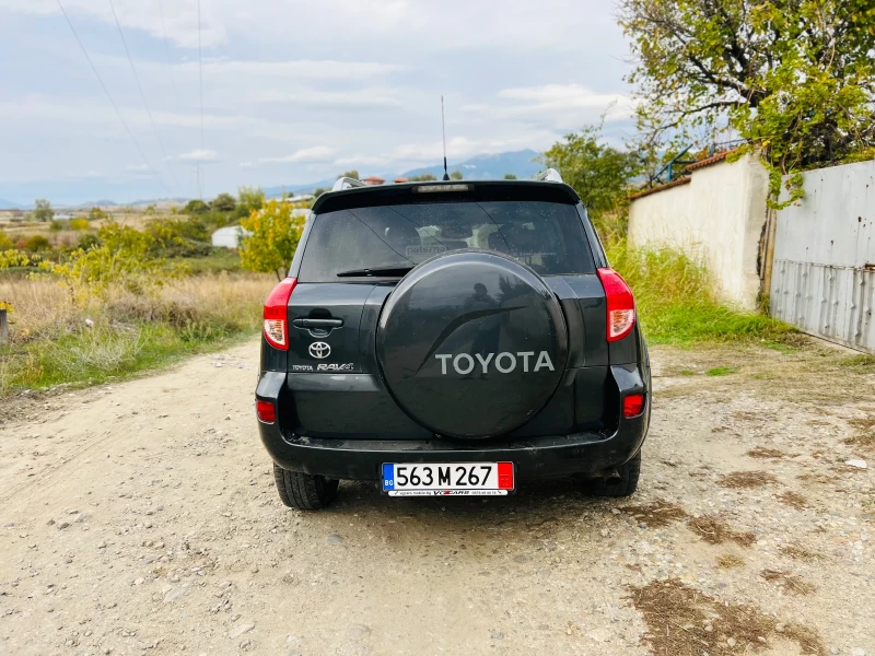 Toyota Rav4, снимка 2 - Автомобили и джипове - 48476497