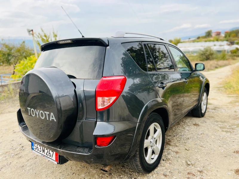 Toyota Rav4, снимка 3 - Автомобили и джипове - 48476497