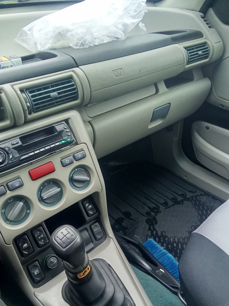 Land Rover Freelander, снимка 5 - Автомобили и джипове - 49549166