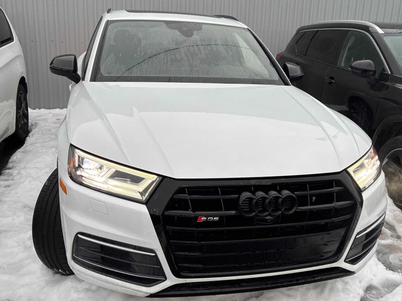 Audi SQ5 Technik * * CARFAX * * АВТО КРЕДИТ * * , снимка 2 - Автомобили и джипове - 53114318