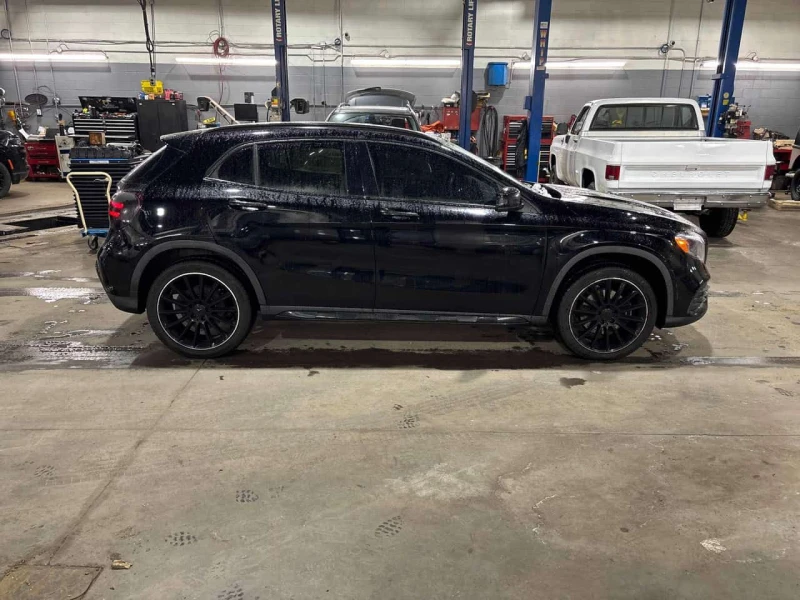 Mercedes-Benz GLA 250 /CARFAX/CAMERA/NAVI/ПОДГРЕВИ, снимка 3 - Автомобили и джипове - 53580695