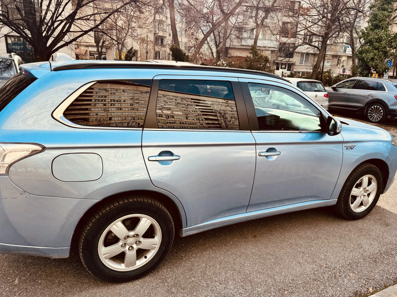 Mitsubishi Outlander PHEV, Apple CarPlay / Android auto - изображение 6