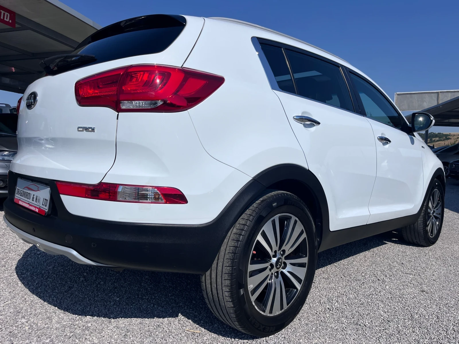 Kia Sportage 2.0CRDi  REBEL / Automat / 4x4 / Panorama / Navi - изображение 5