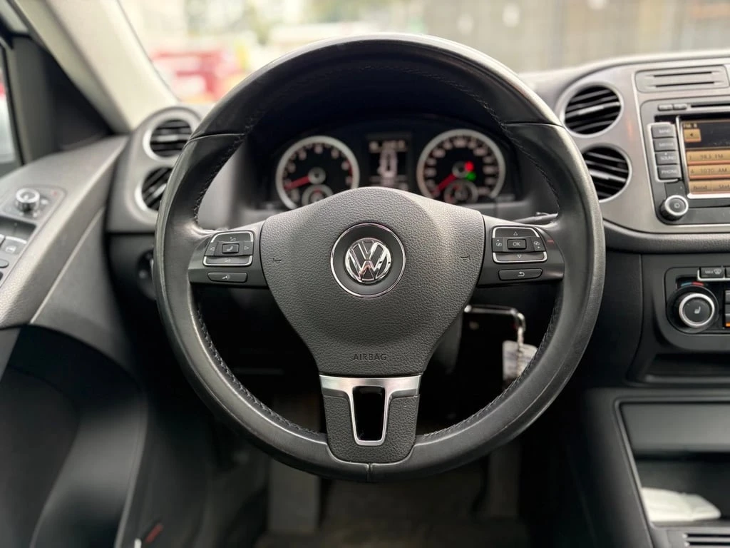 VW Tiguan * 4dr Auto 4Motion * CARFAX * БЕЗ ПЪРВОНАЧАЛНА ВНО - изображение 5