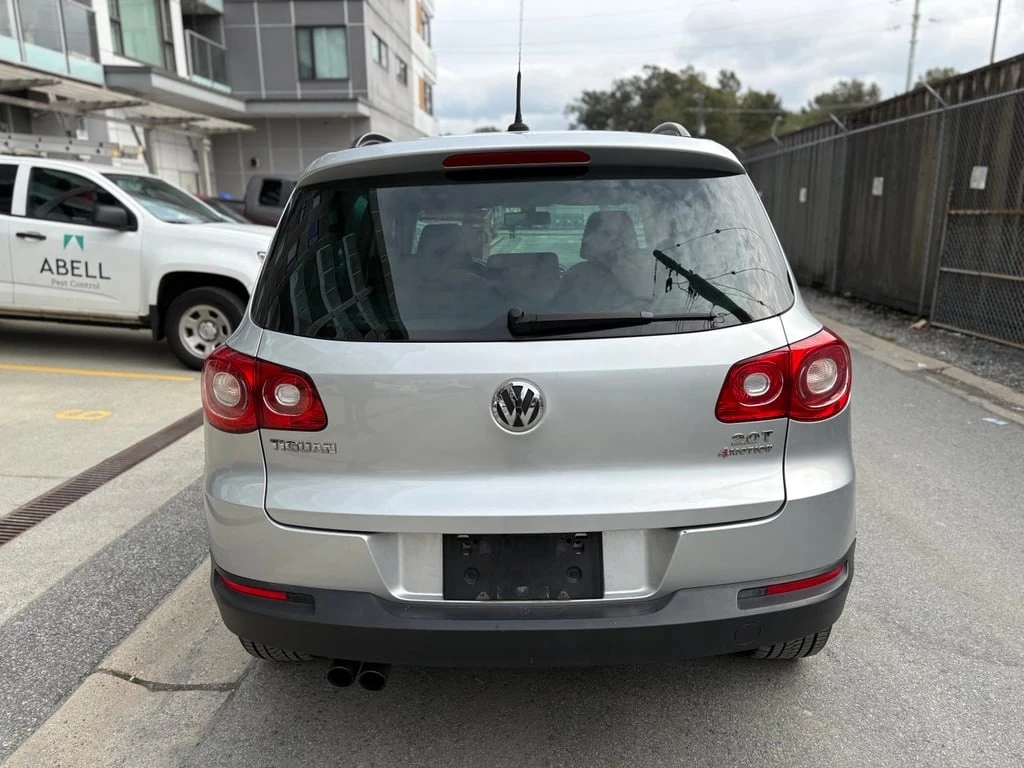 VW Tiguan * 4dr Auto 4Motion * CARFAX * БЕЗ ПЪРВОНАЧАЛНА ВНО - изображение 4