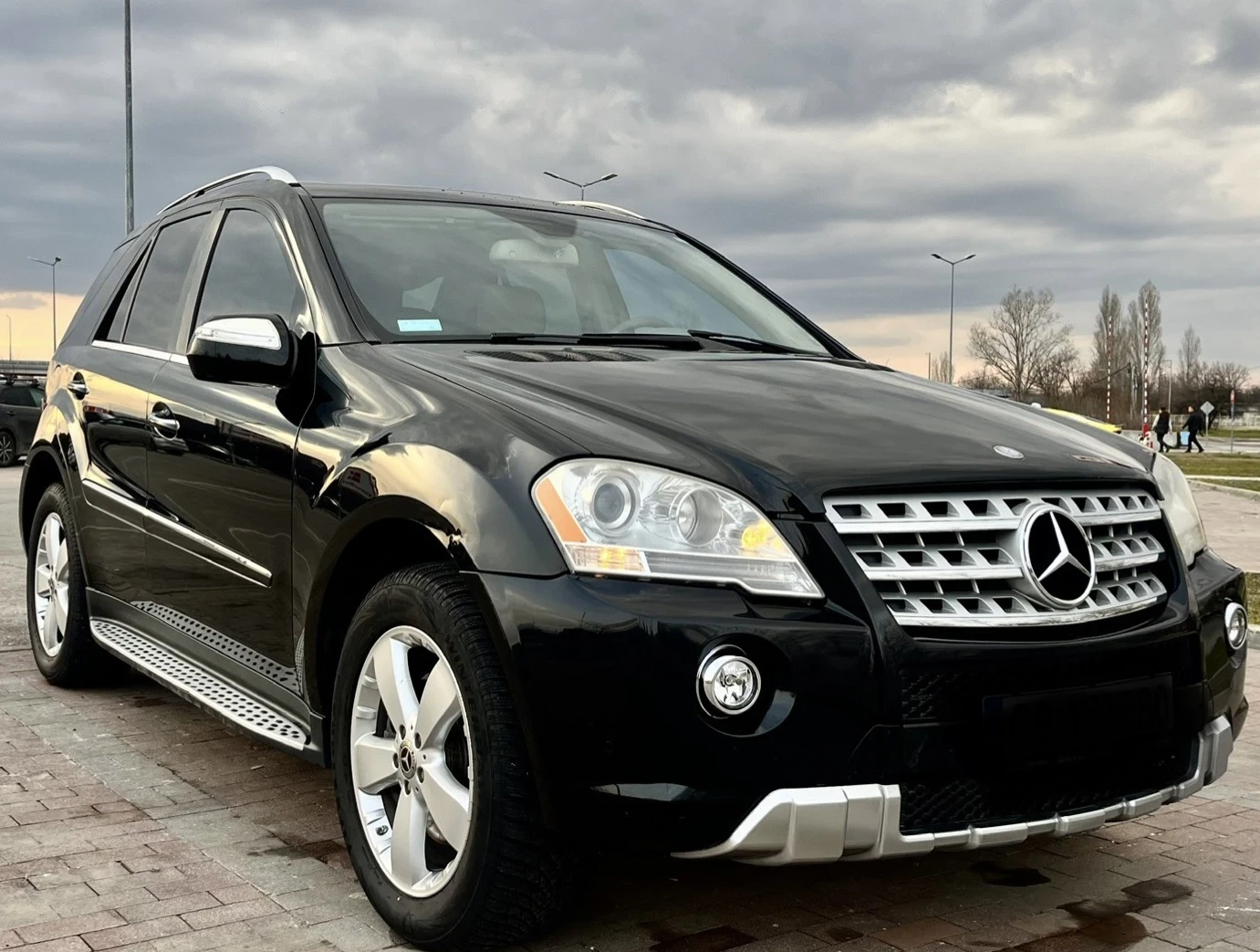 Mercedes-Benz ML 500 * AMG LINE* V8* CARFAX* 5.5* 388