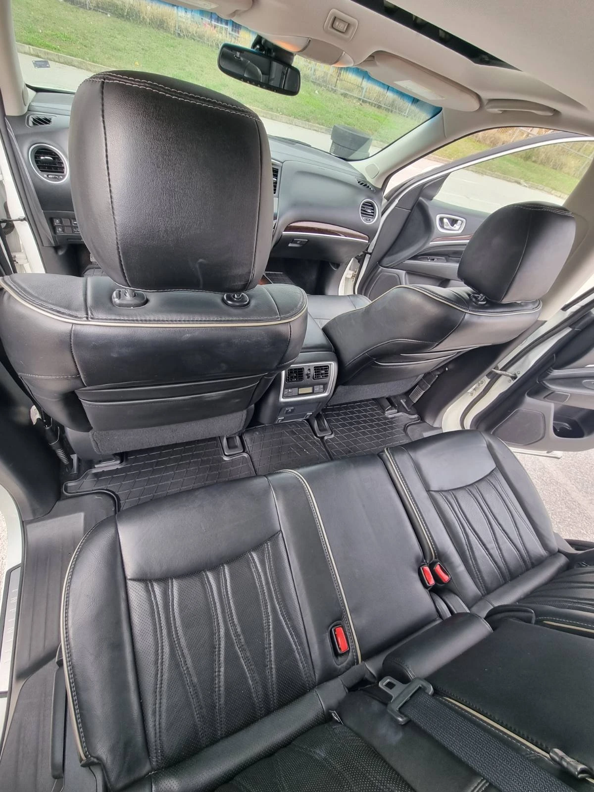 Infiniti QX60 3.5 / AWD / 7 местен, снимка 12 - Автомобили и джипове - 53873349