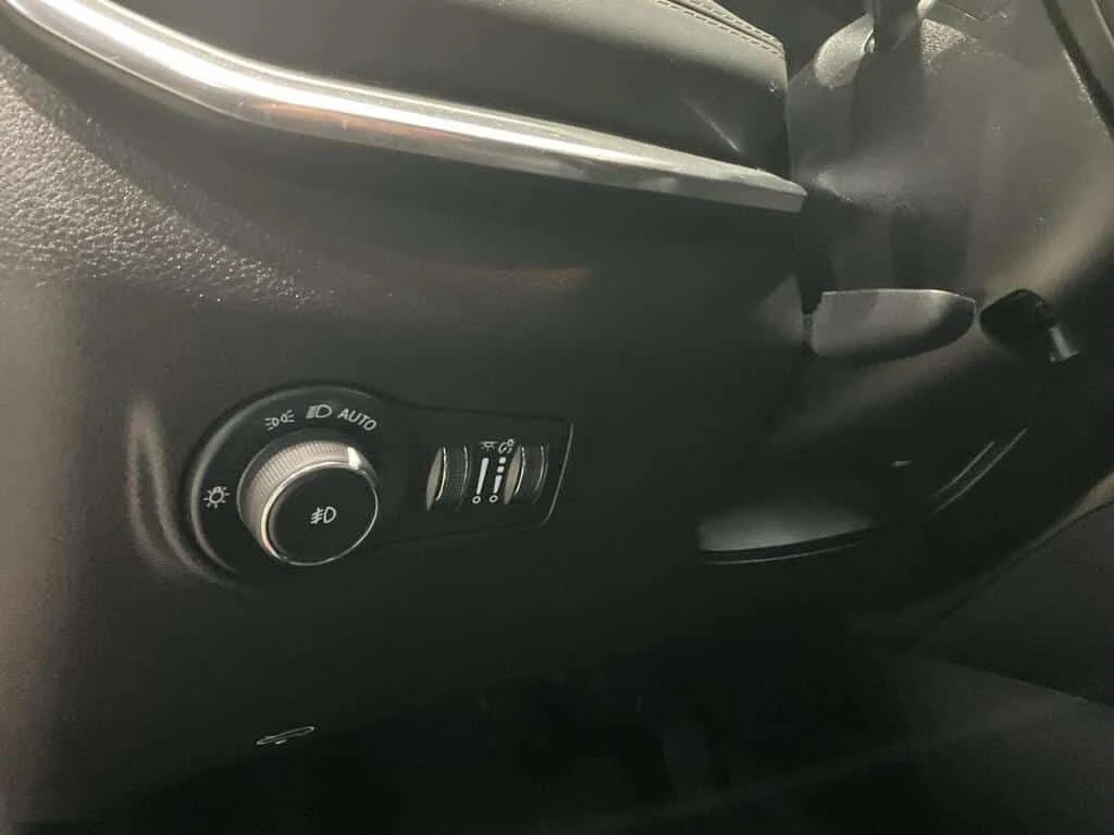 Jeep Compass * RED EDITION AWD CUIR MAGS CAMERA RECUL A/C * CAR | Mobile.bg � ����������� 9