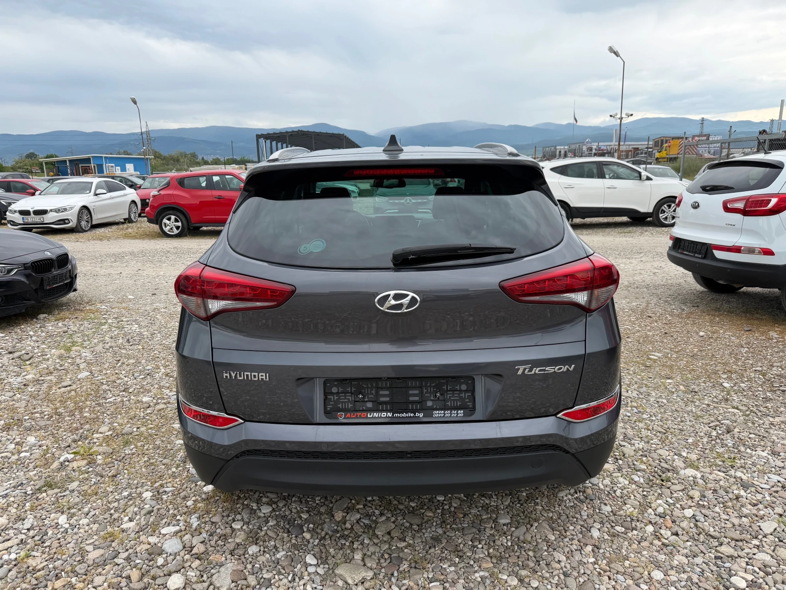 Hyundai Tucson 1.7 CRDI X POSIBLE, снимка 6 - Автомобили и джипове - 53973764