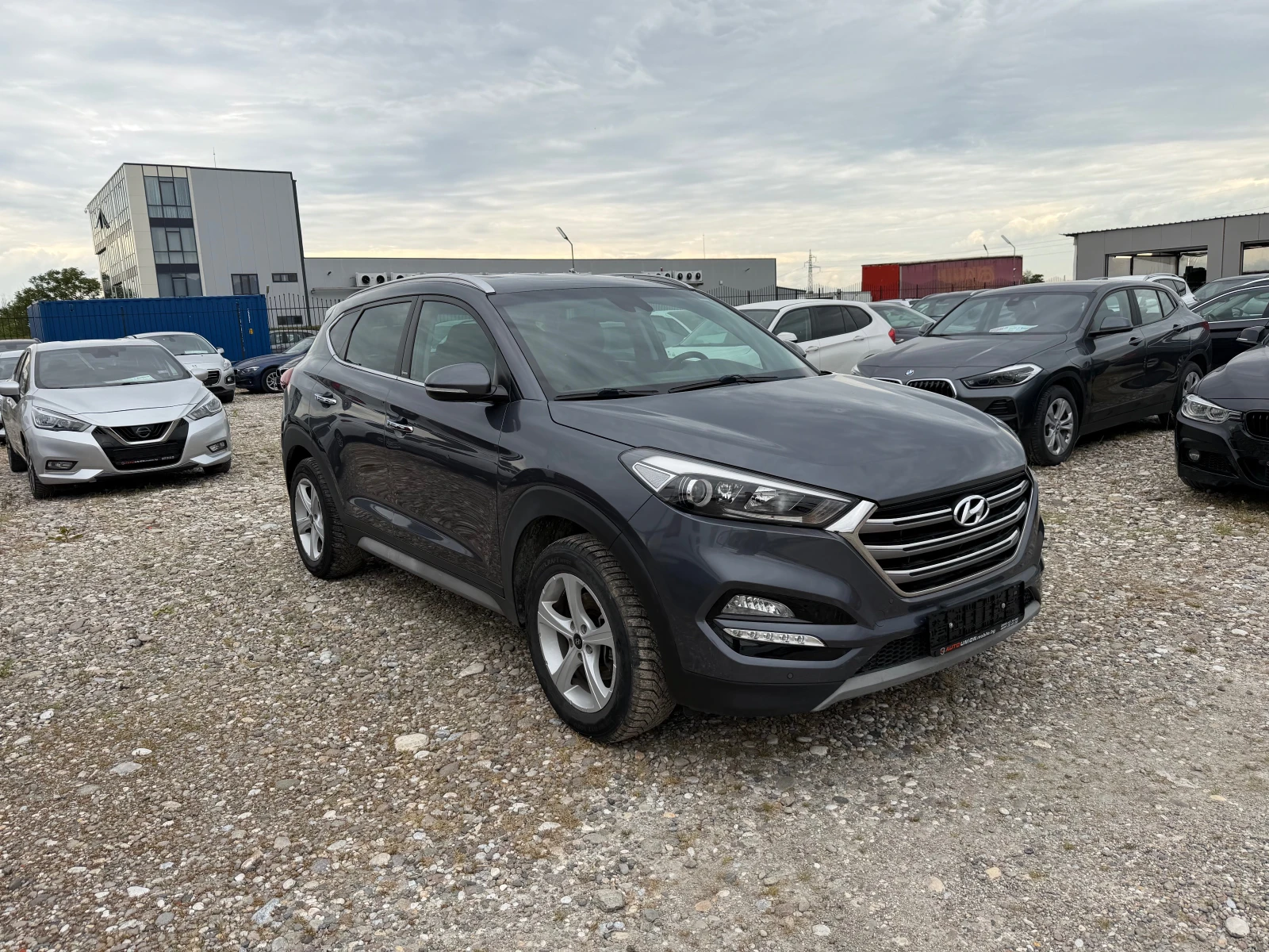 Hyundai Tucson 1.7 CRDI X POSIBLE, снимка 3 - Автомобили и джипове - 53973764