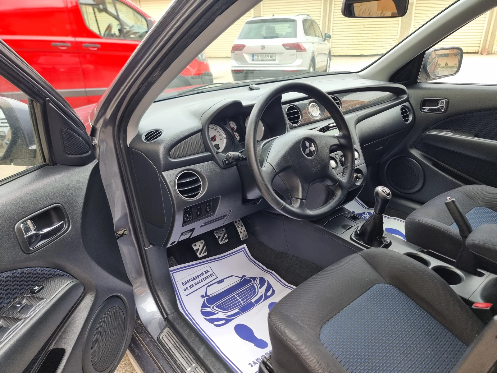 Mitsubishi Outlander 2.0i* ГАЗ-БЕНЗИН* 4Х4* , снимка 11 - Автомобили и джипове - 54205069