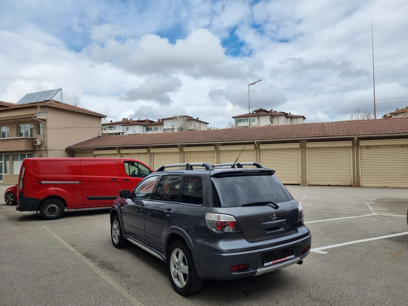 Mitsubishi Outlander 2.0i* ГАЗ-БЕНЗИН* 4Х4* , снимка 7 - Автомобили и джипове - 54205069