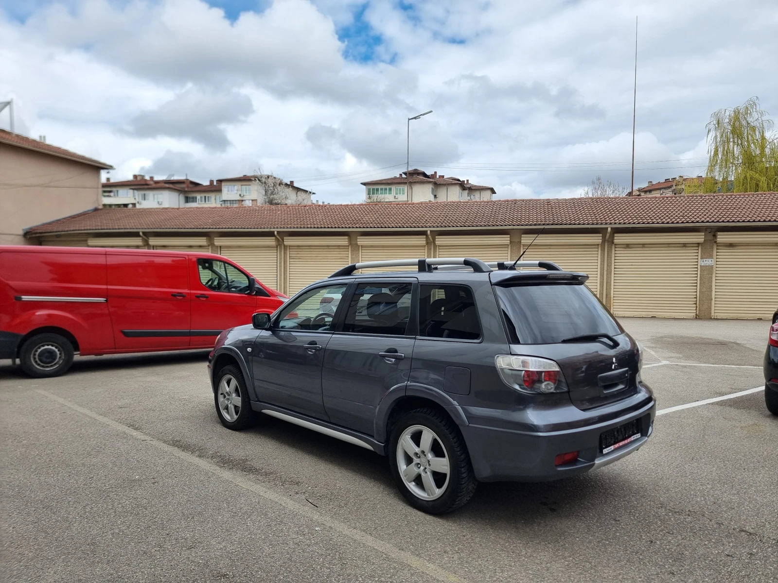 Mitsubishi Outlander 2.0i* ГАЗ-БЕНЗИН* 4Х4* , снимка 8 - Автомобили и джипове - 54205069