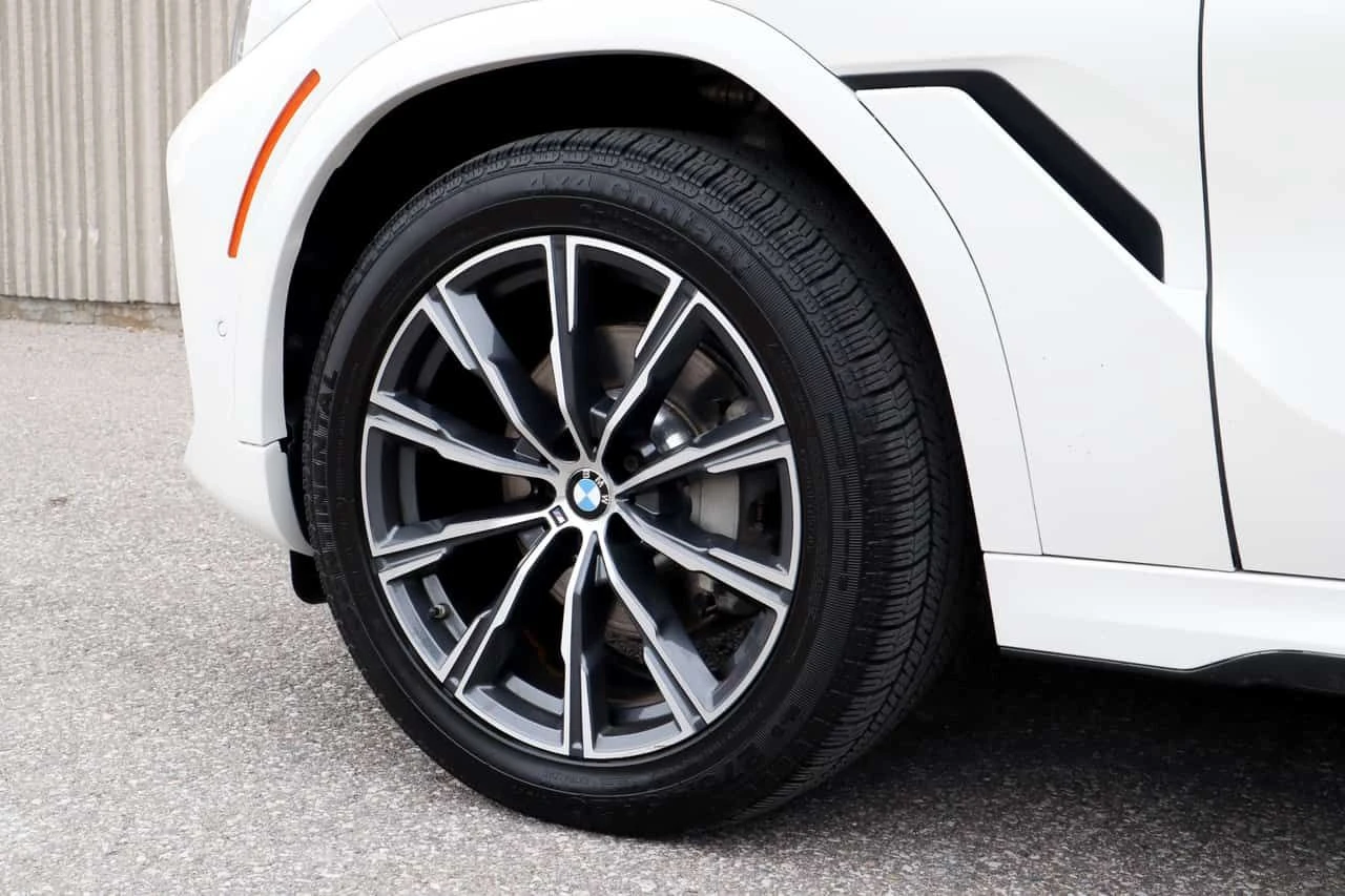 BMW X6 * xDrive40i * ЛАЗЕРИ * ВЪЗДУШНО * PANO, снимка 7 - Автомобили и джипове - 54743851