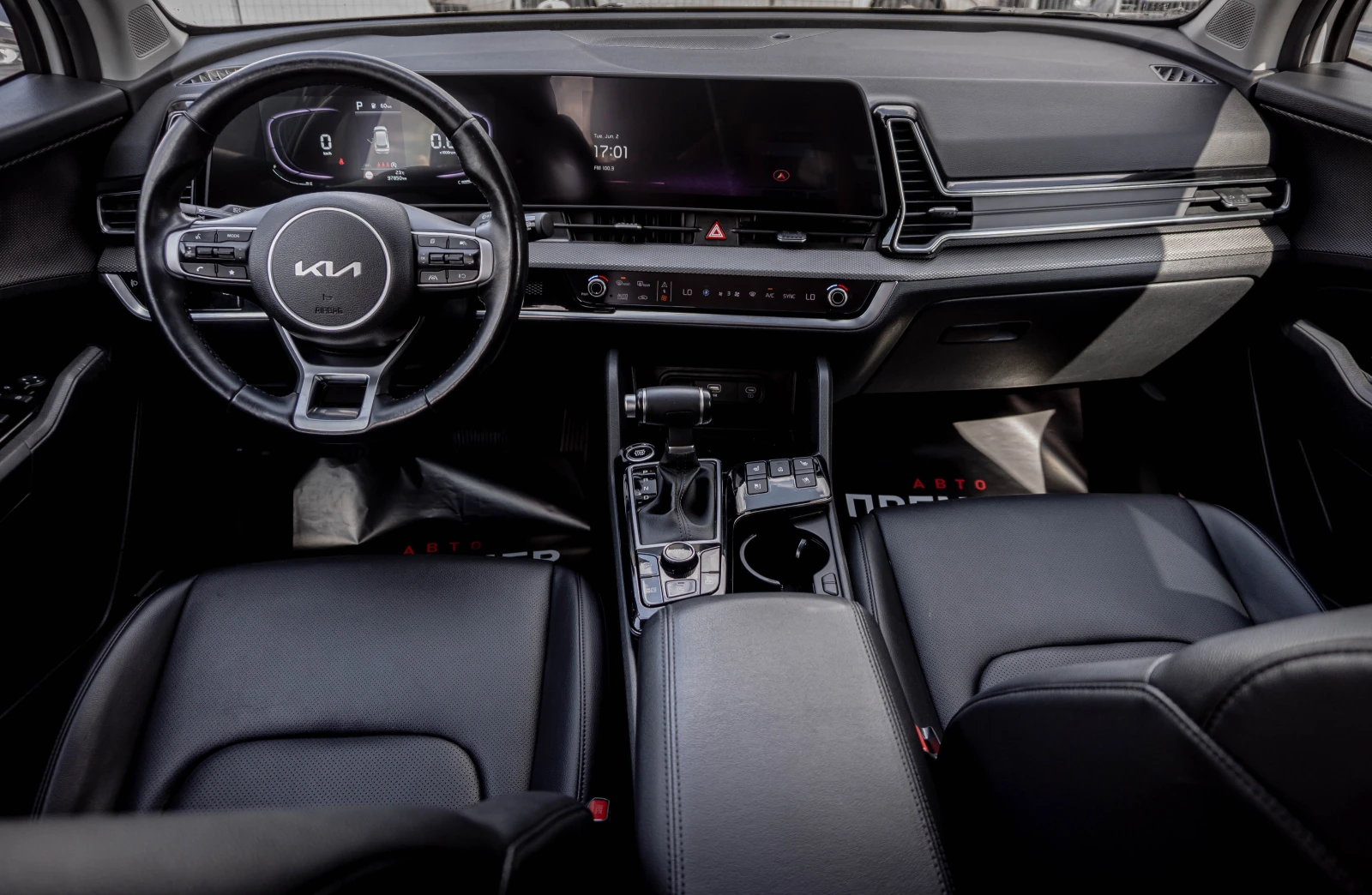 Kia Sportage 2.0CRDI - КАТО НОВА - ГАРАНЦИЯ - 97850KM!, снимка 9 - Автомобили и джипове - 54762133