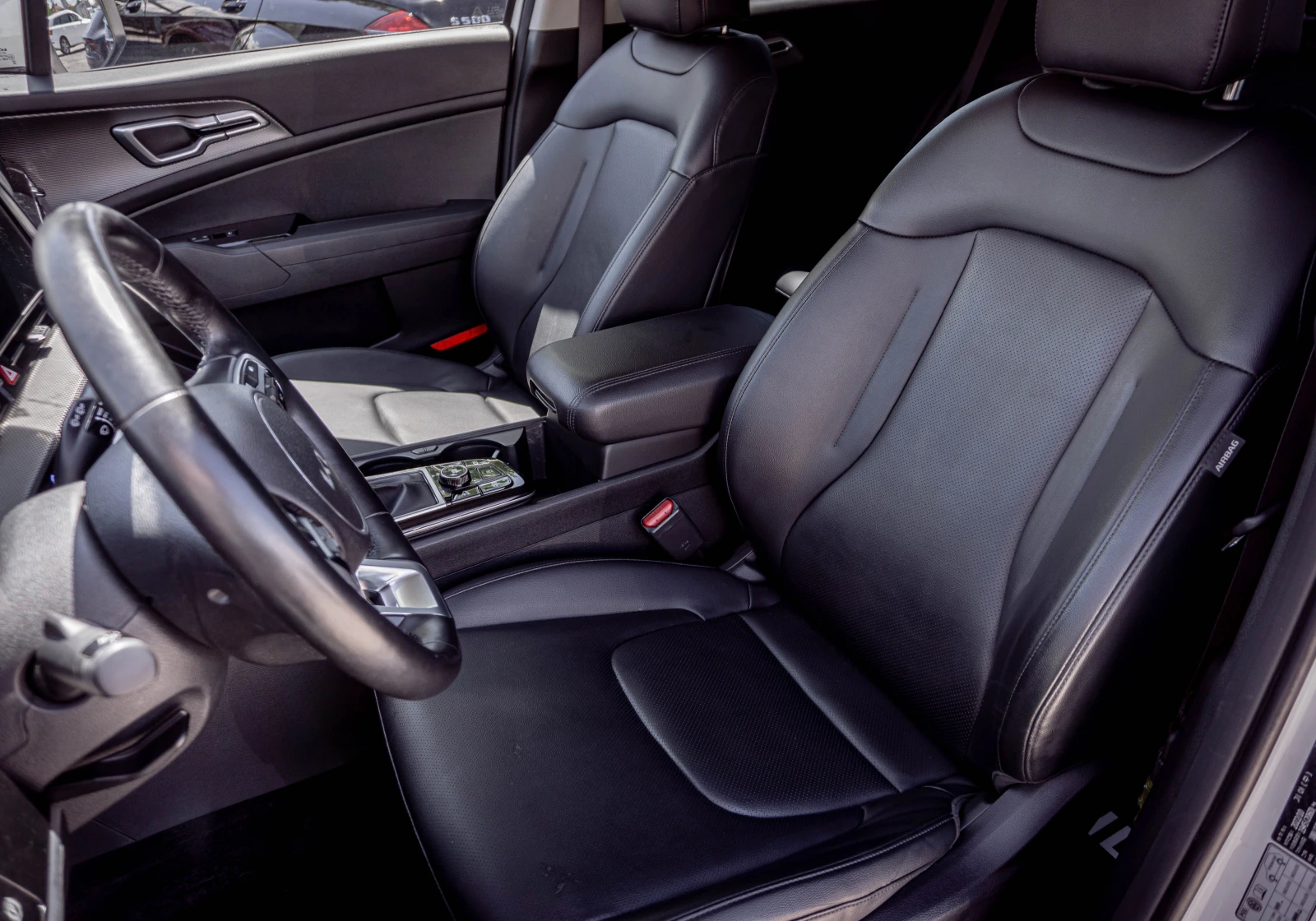 Kia Sportage 2.0CRDI - КАТО НОВА - ГАРАНЦИЯ - 97850KM!, снимка 10 - Автомобили и джипове - 54762133