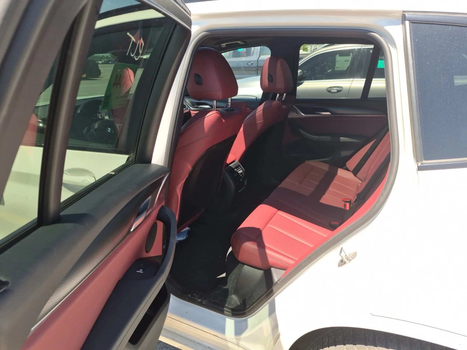 BMW X3 M PACK * * RED INTERIOR * * CARFAX * * АВТО КРЕДИТ, снимка 8 - Автомобили и джипове - 54807616