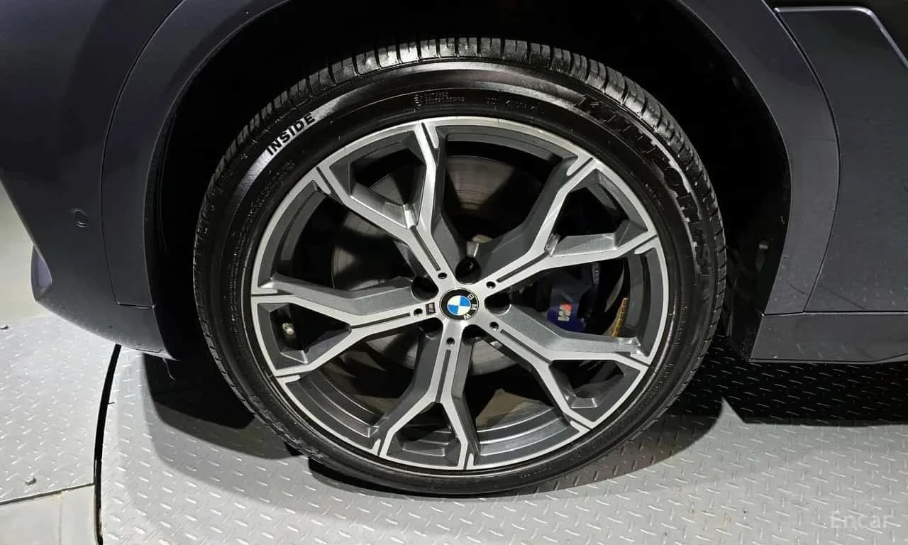 BMW X6 xDrive40i M Sport | АВТОФИНАНСИРАНЕ, снимка 5 - Автомобили и джипове - 56319277