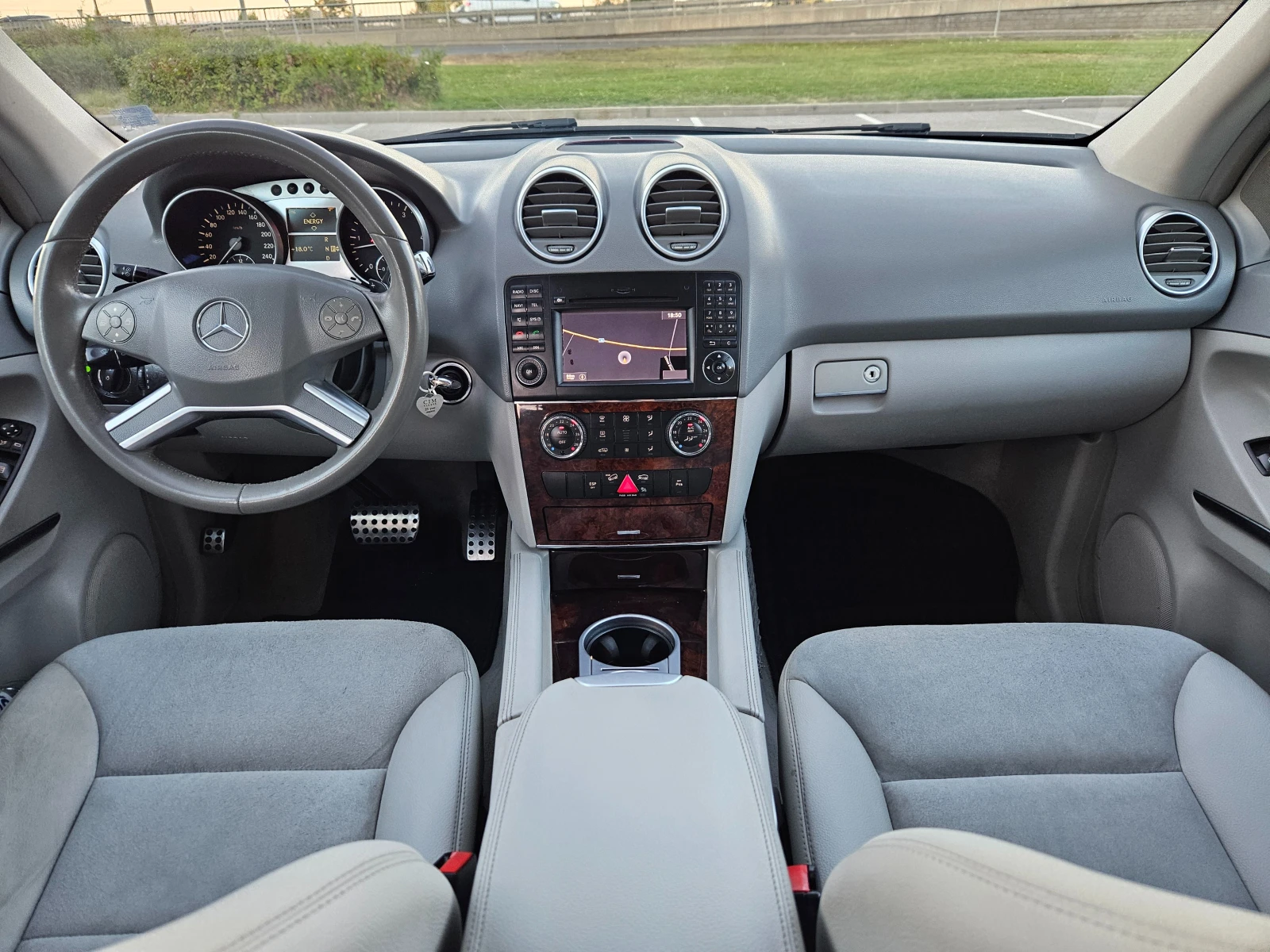 Mercedes-Benz ML 320 CDI 4MATIC, снимка 12 - Автомобили и джипове - 56376891