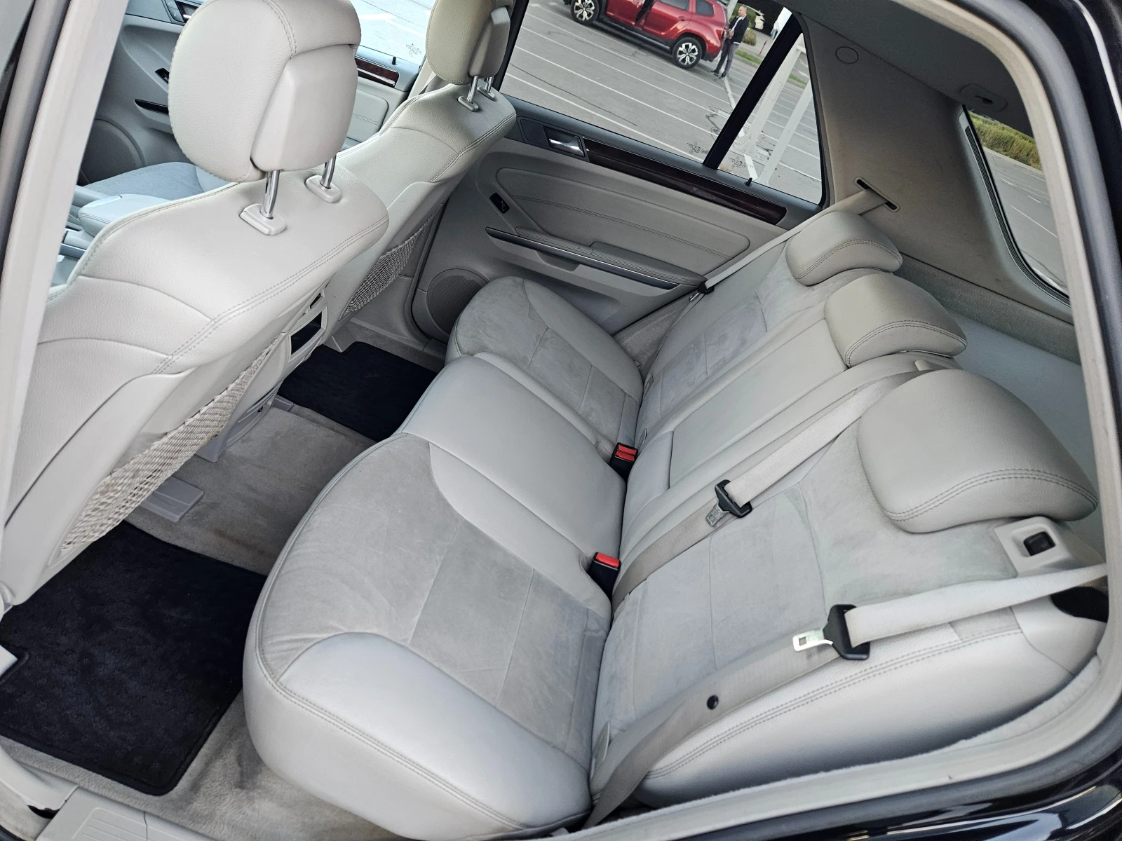 Mercedes-Benz ML 320 CDI 4MATIC, снимка 8 - Автомобили и джипове - 56376891