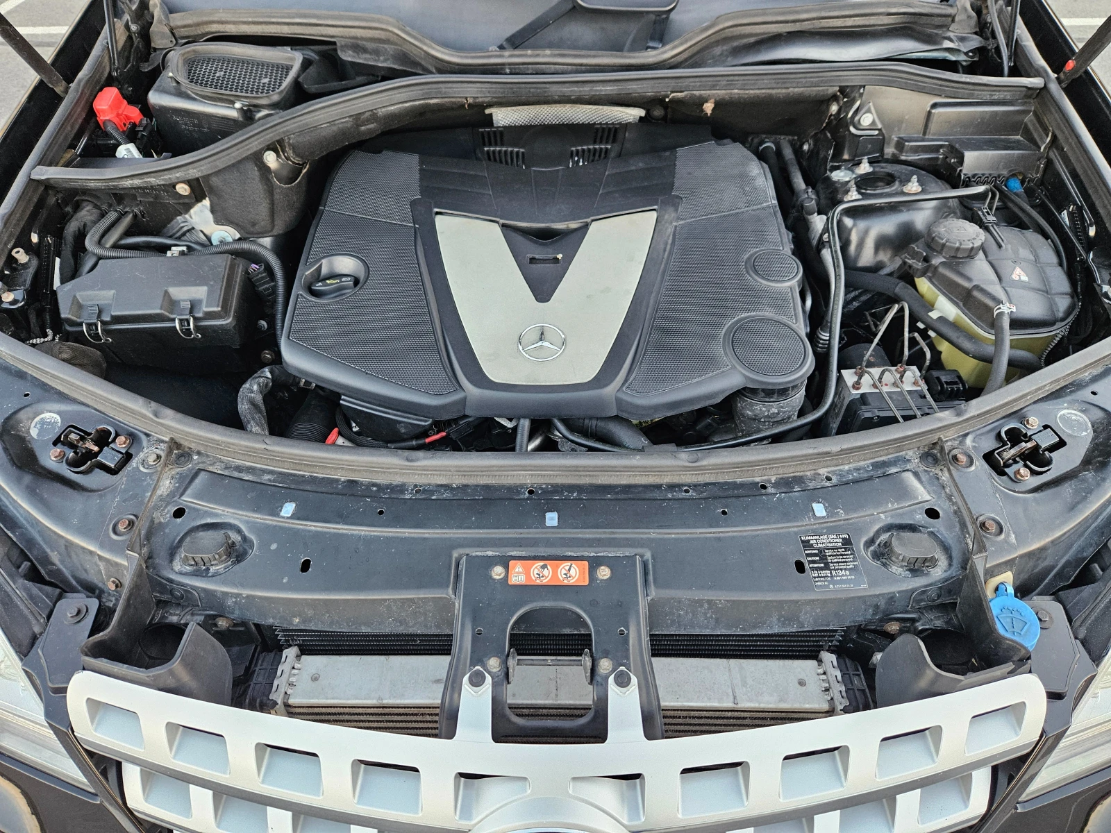 Mercedes-Benz ML 320 CDI 4MATIC, снимка 14 - Автомобили и джипове - 56376891