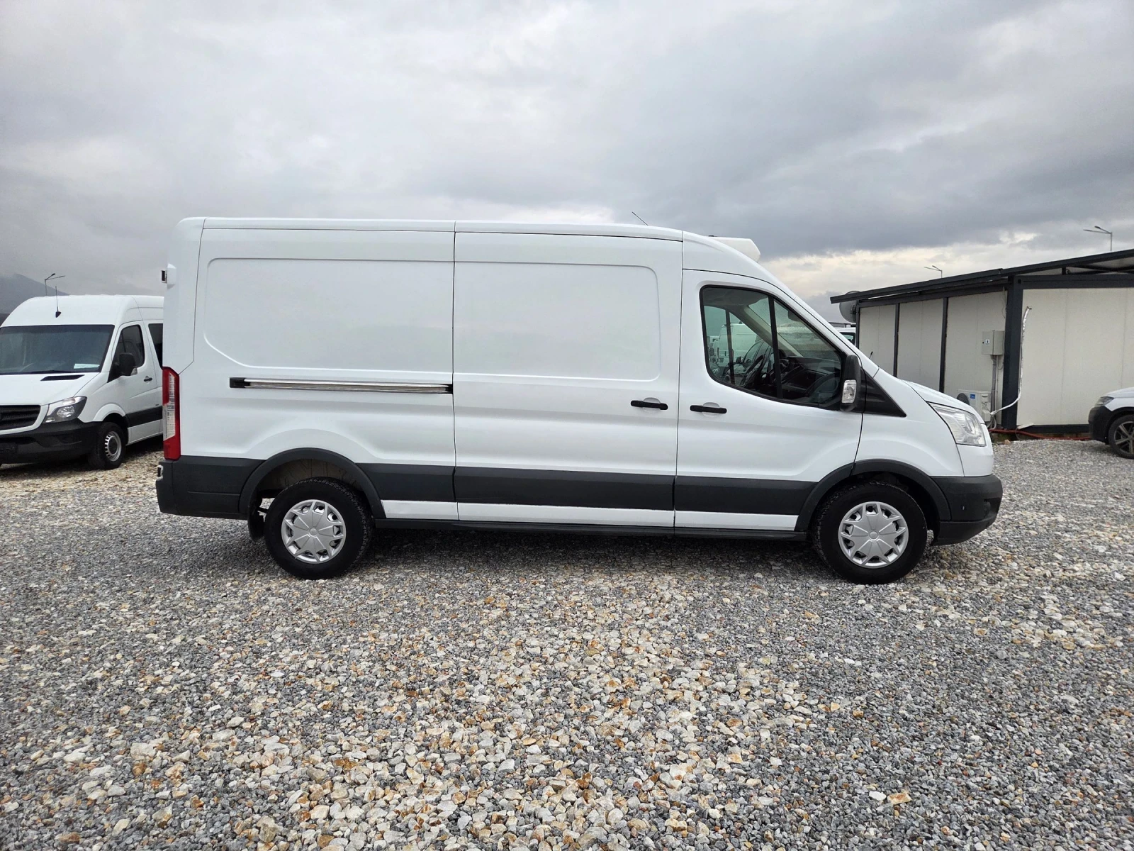 Ford Transit 2.0 TDCi, Хладилен, Евро 6, Климатик, Автомат - изображение 7