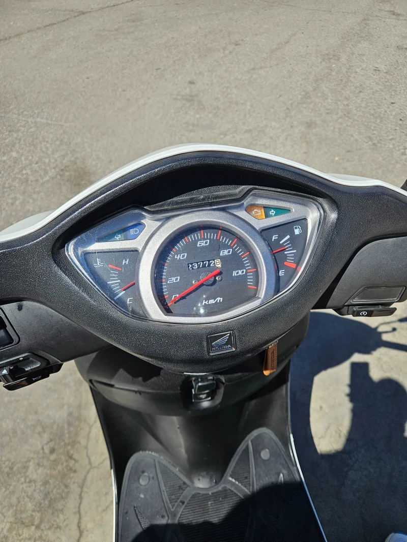 Honda Lead 110, снимка 9 - Мотоциклети и мототехника - 51949061