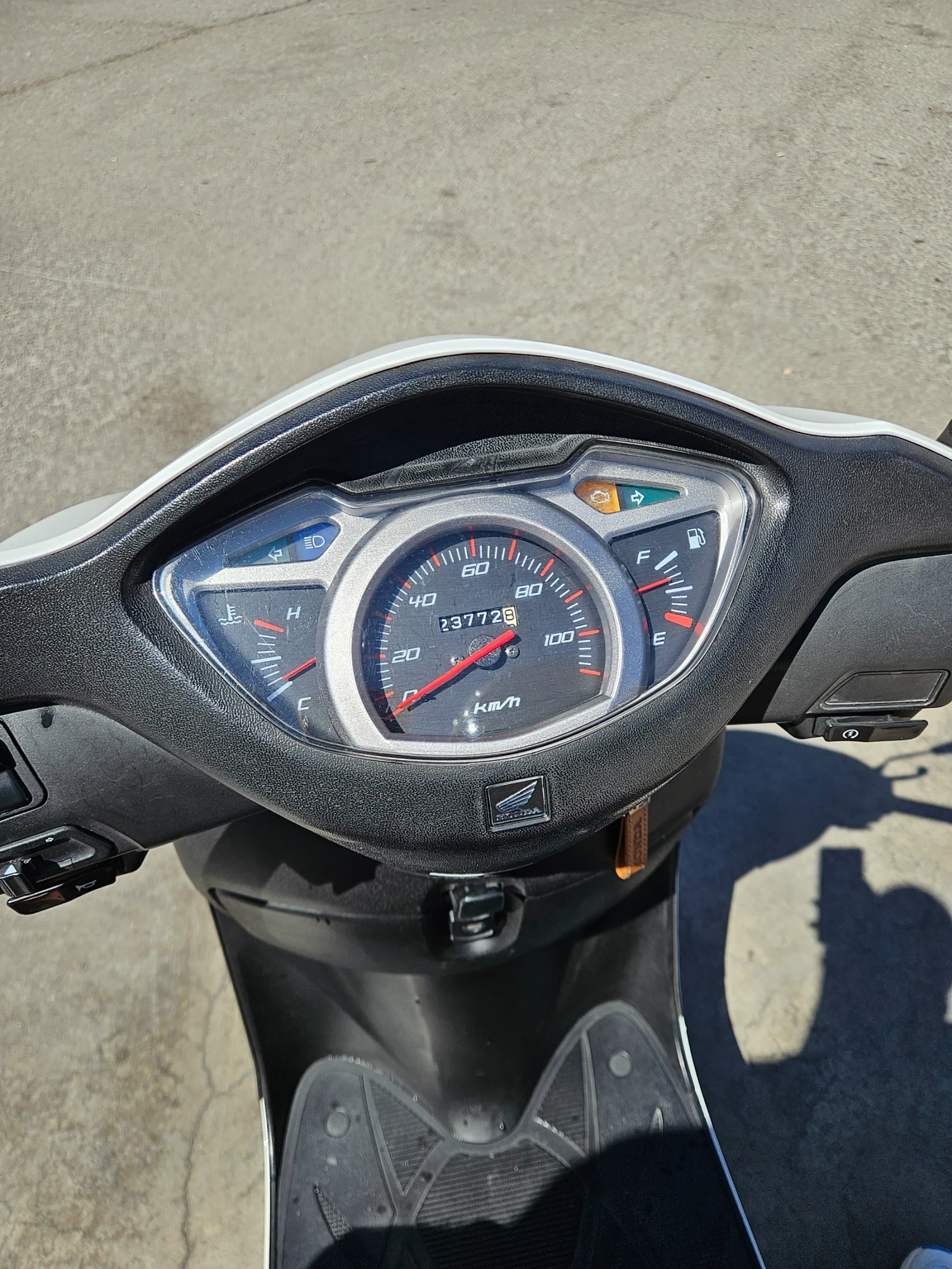 Honda Lead 110 - изображение 9