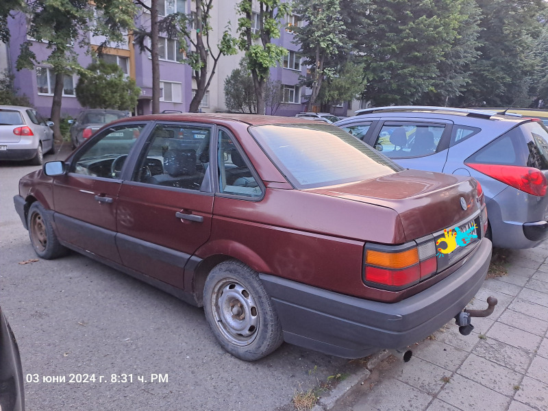 VW Passat, снимка 3 - Автомобили и джипове - 46041928