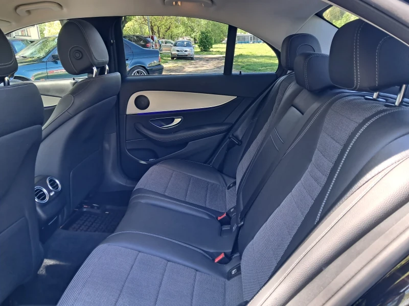 Mercedes-Benz E 200, снимка 9 - Автомобили и джипове - 52479724
