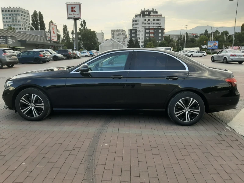 Mercedes-Benz E 200, снимка 6 - Автомобили и джипове - 48365321