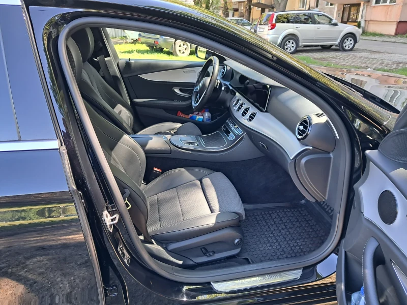 Mercedes-Benz E 200, снимка 8 - Автомобили и джипове - 52479724