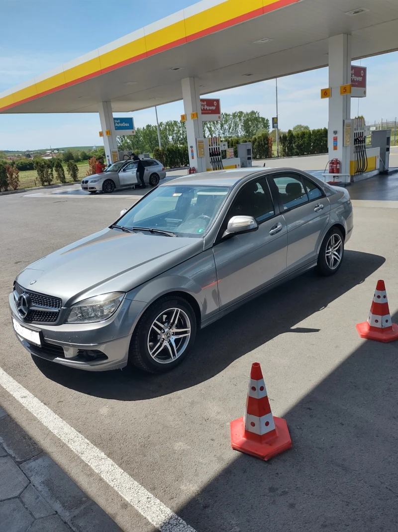 Mercedes-Benz C 200 - УНИКАТ - Пълна Сервизна История, снимка 11 - Автомобили и джипове - 47432563