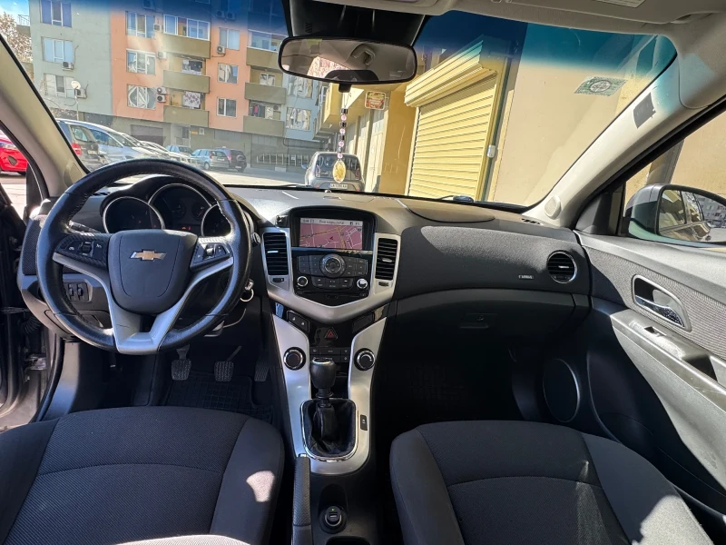 Chevrolet Cruze, снимка 13 - Автомобили и джипове - 47932041