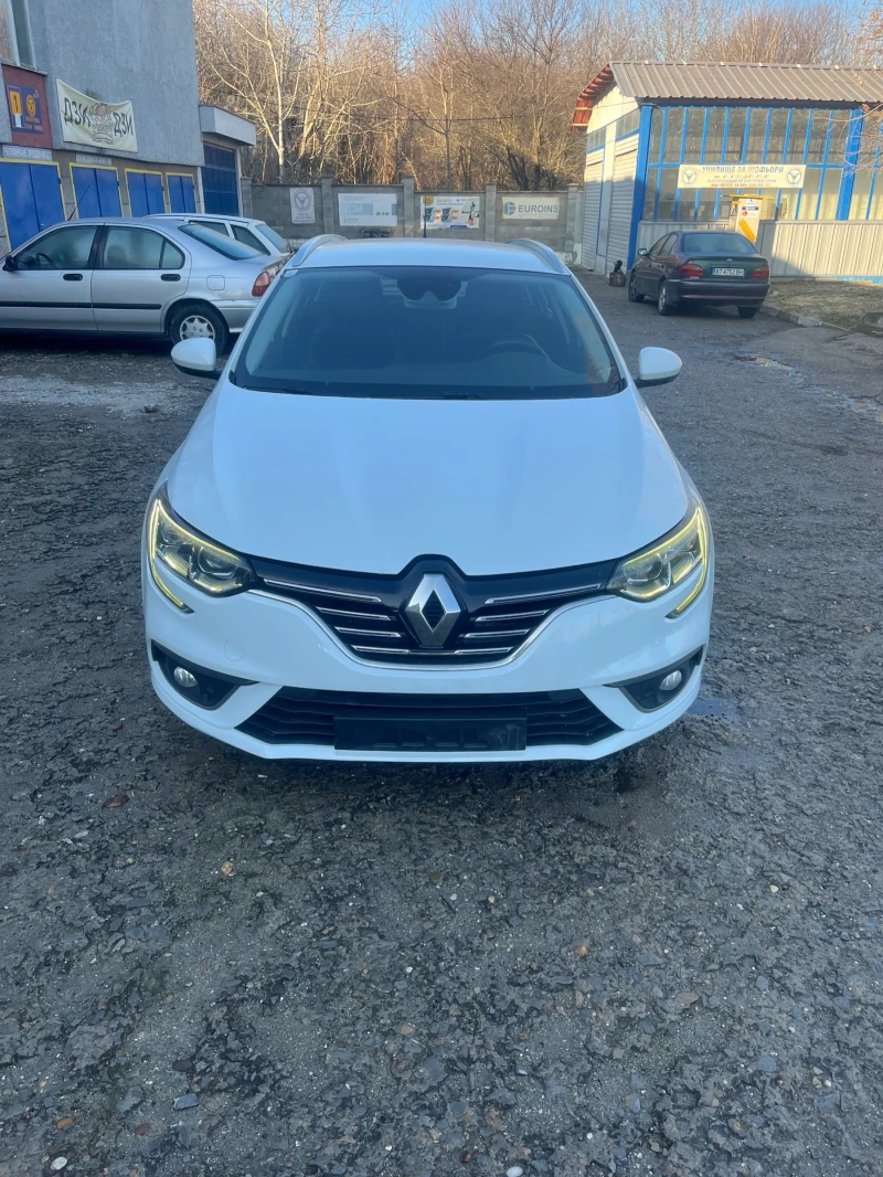 Renault Megane ЗАДНА КАМЕРА, ТОП СЪСТОЯНИЕ , ПОДГРЯВАНЕ, снимка 1 - Автомобили и джипове - 48824925