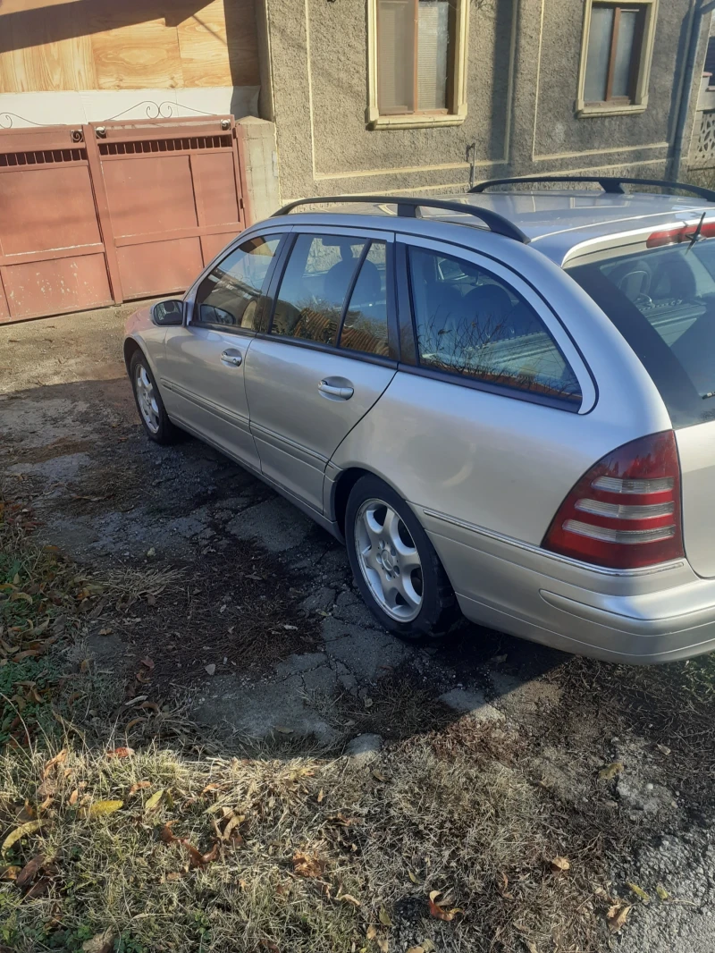 Mercedes-Benz C 270, снимка 2 - Автомобили и джипове - 48826345