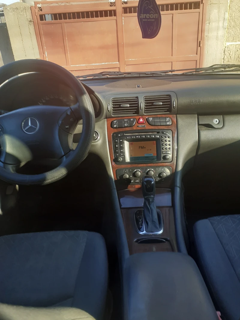 Mercedes-Benz C 270, снимка 7 - Автомобили и джипове - 48826345