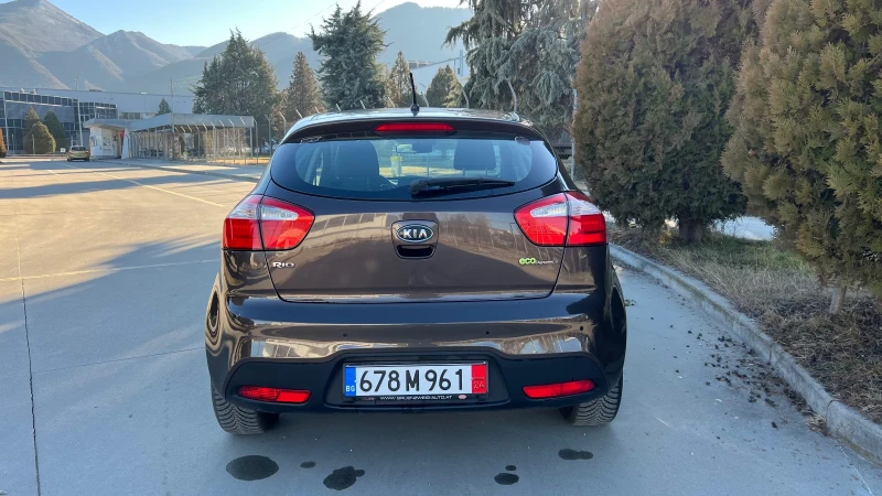 Kia Rio 1.2 CRDI, снимка 5 - Автомобили и джипове - 48828343