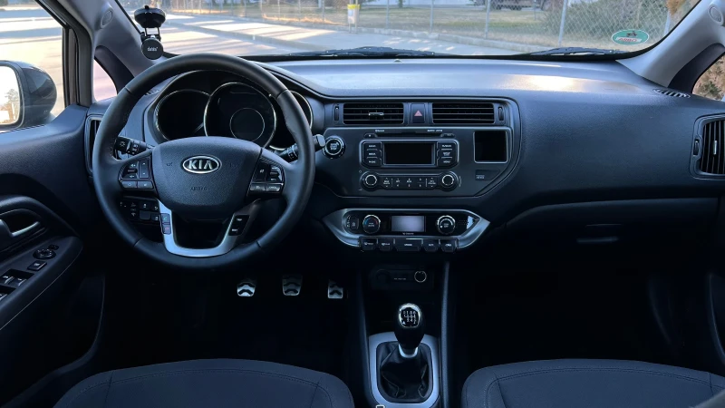 Kia Rio 1.2 CRDI, снимка 10 - Автомобили и джипове - 48828343