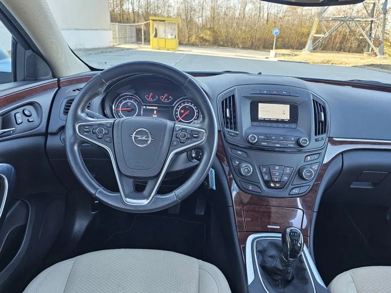 Opel Insignia Фейслифт, Сервизна история , снимка 7 - Автомобили и джипове - 48841572