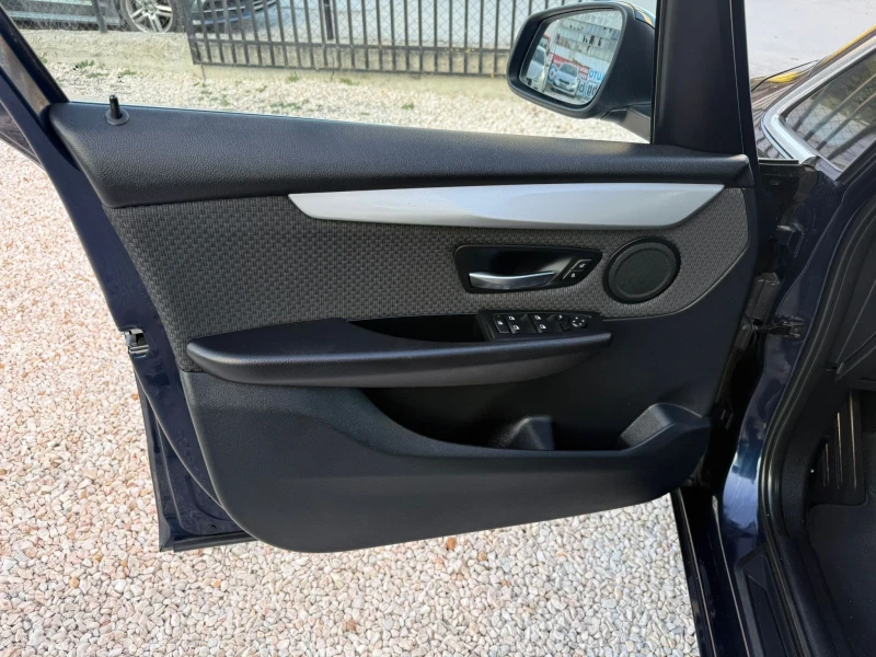 BMW 216 1.5 Дизел, снимка 7 - Автомобили и джипове - 52336106